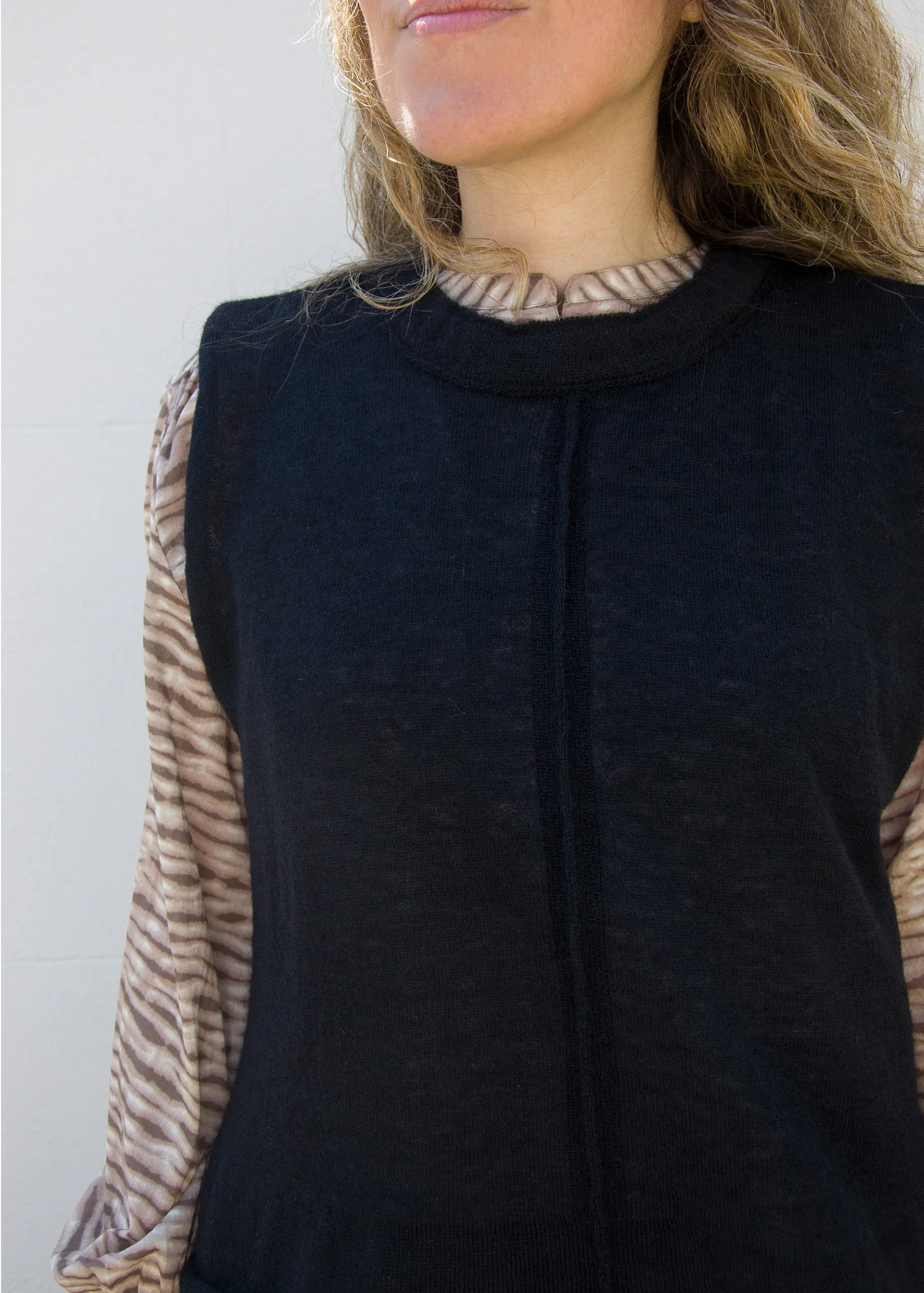 Alex Crop Vest Top | Black