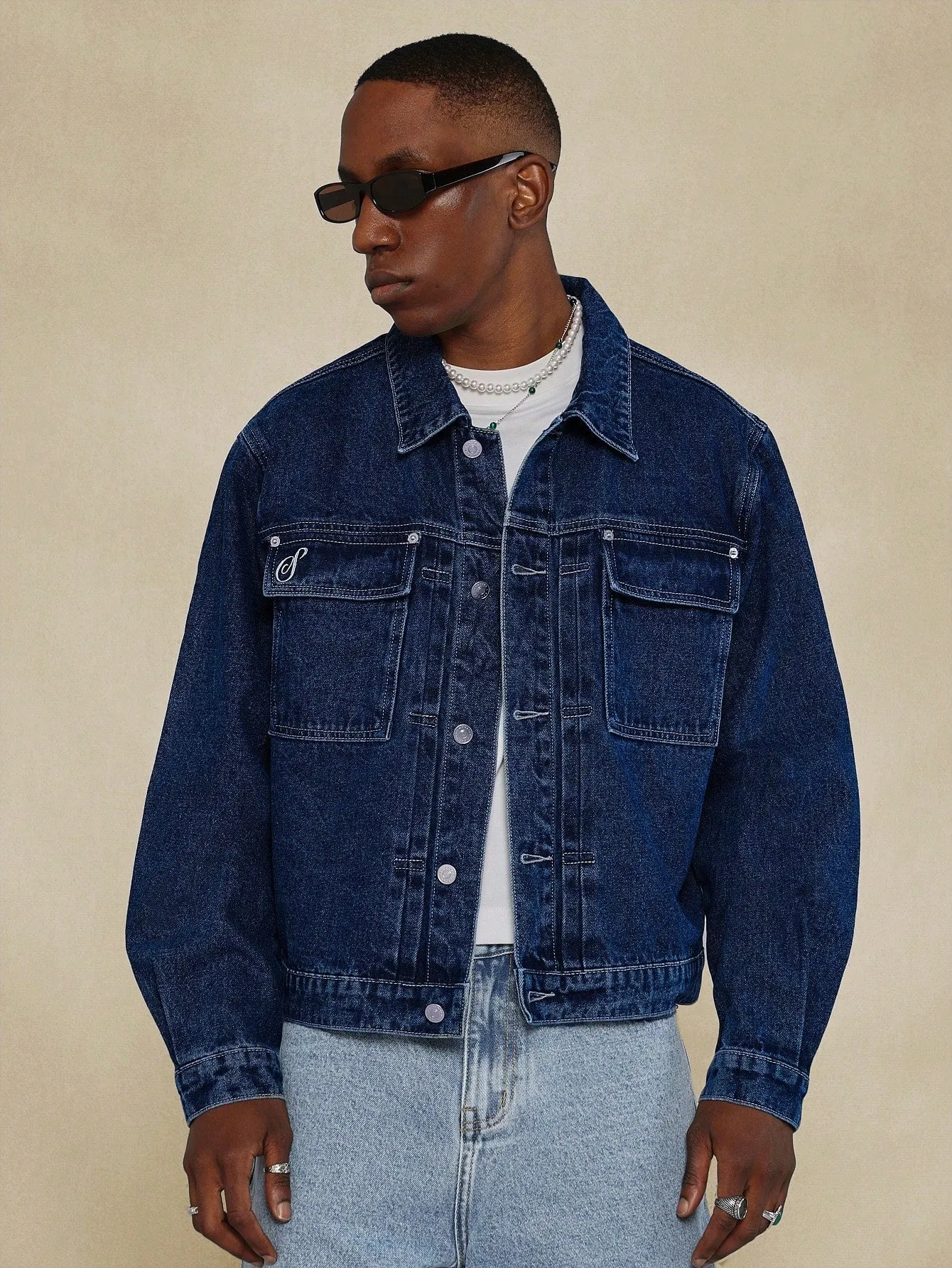 Cropped Contrast Stitch Denim Jacket With Embroidery