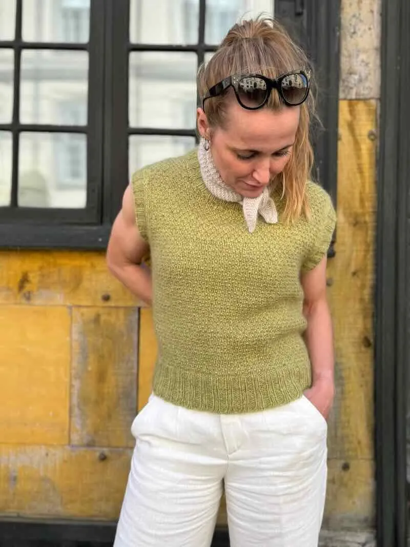 Dahlia slipover vest by Katrine Hannibal, knitting pattern