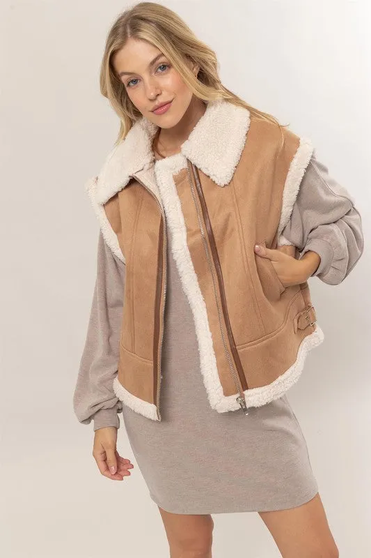 Fur-Contrast Zippered Suede Vest