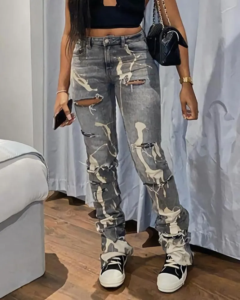 Hole Chic Print Ripped Jeans