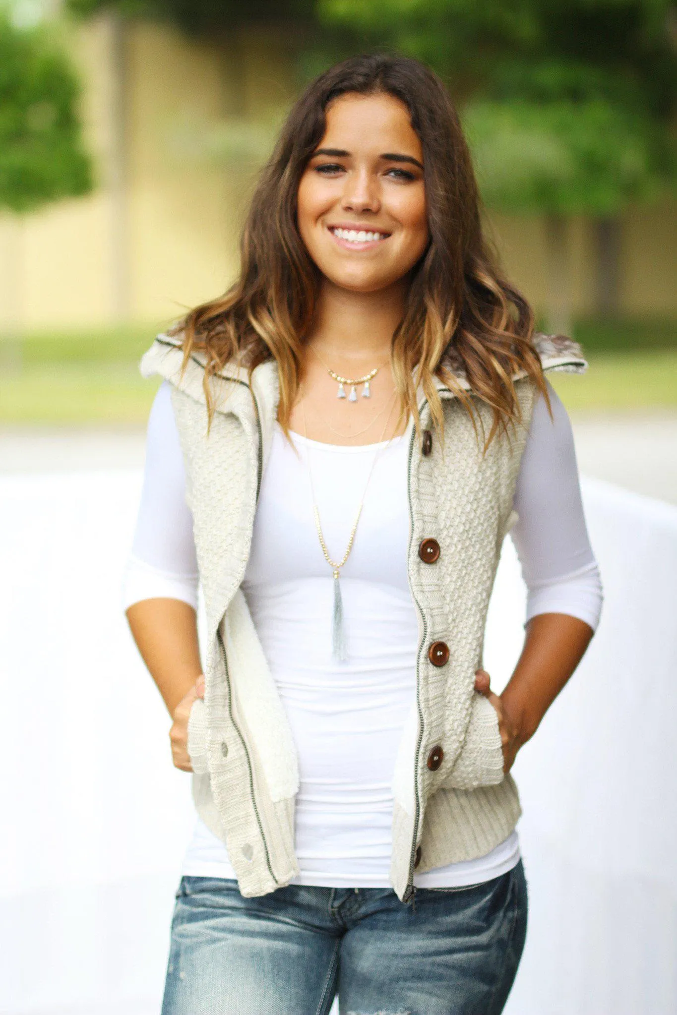 Khaki Sweater Vest With Fur