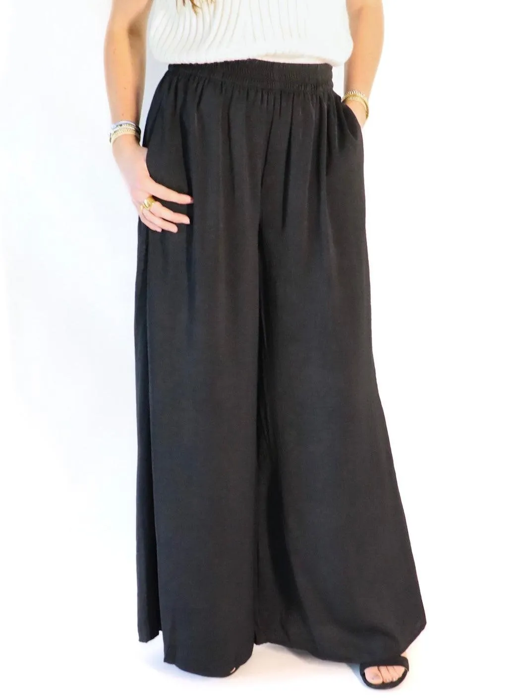 Like Heaven Satin Pant In Black