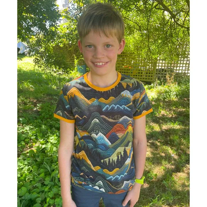 Quilted Mountains Short Sleeve Shirt - 1 Left Size 3-4 years