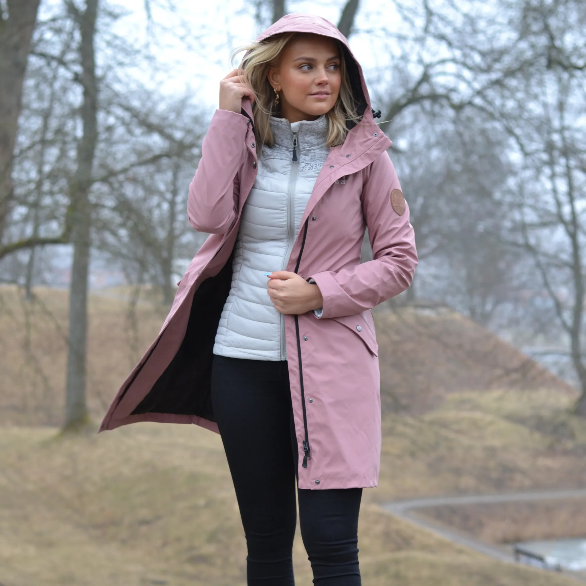 Women's Scandinavian Raincoat - Dusty Pink