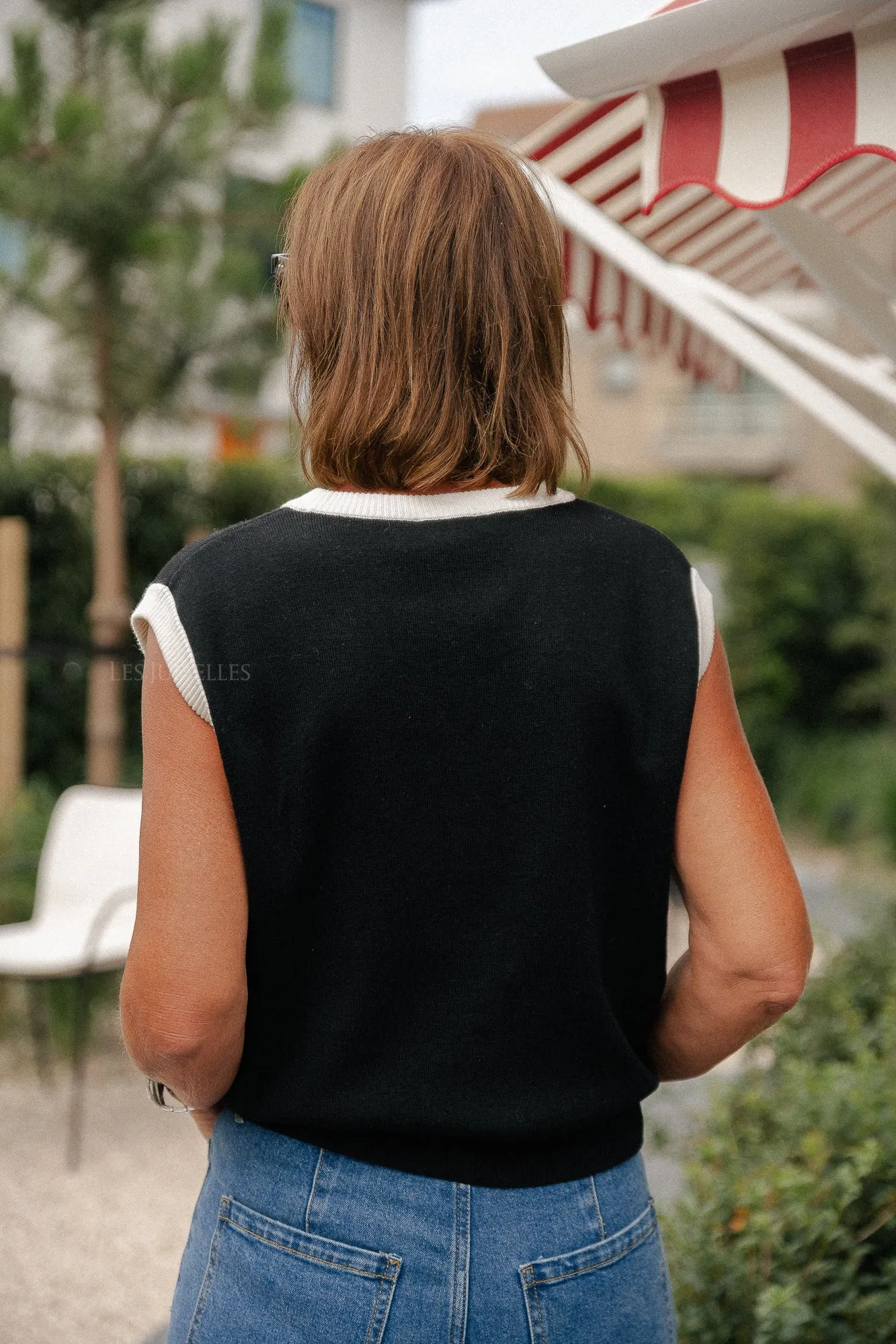 Yule vest black with antique white